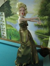 Franklin Heirloom Golden Glittering Marilyn Doll, New 19&quot; - £98.09 GBP