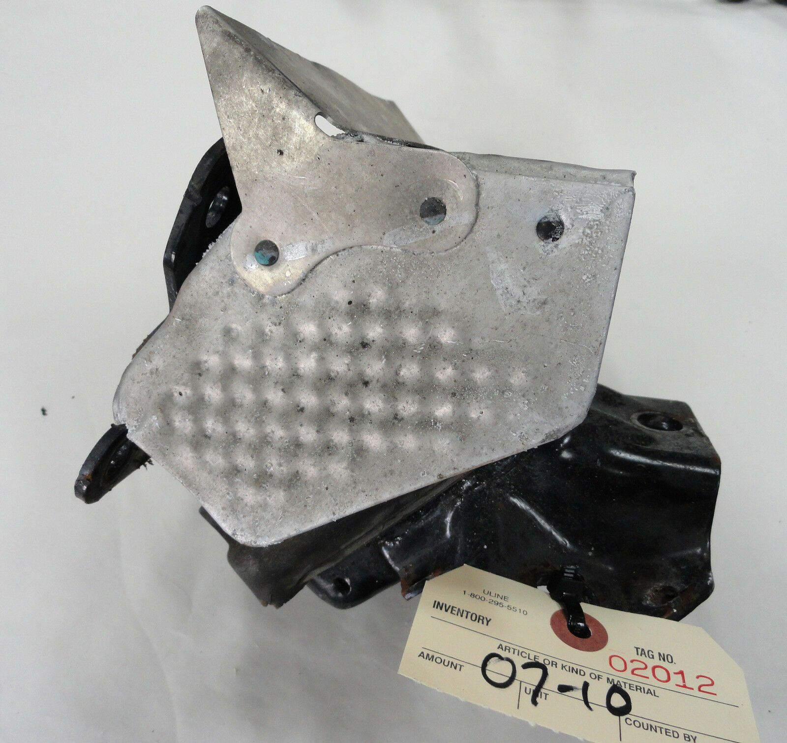 07-10 5.3L 6.0L LS Truck Engine Motor Mount w/ Shield USED 02012 - $40.00