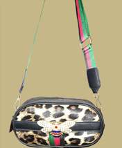 Women&#39;s Designer Hand Bag with Jeweled Bee - preowned - £7.93 GBP+