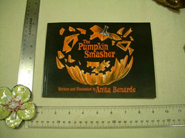 Signed (1972) Pumpkin Smasher Anita Benarde Town Bully Is Witch Halloween Story - £58.71 GBP