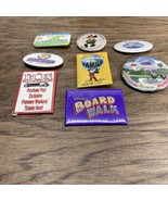 Vintage Lot Of 8 Disney Resort Vacation Club Buttons Travel Souvenir KG  - €12,89 EUR