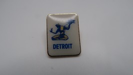 Vintage Detroit Goddess Lapel Pin 2.2cm - $13.86