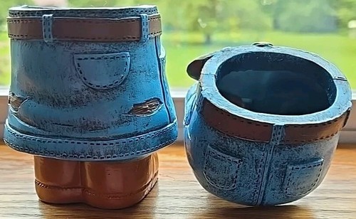 Two (2) Polyresin Planters ~ Indoor/Outdoor Flower Pots ~ 1-Standing 1- Sitting Item image 5