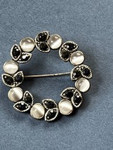 Alternating Light Gray Moonglow Round Cab &amp; Black Rhinestone Tiny Leaves... - $11.29