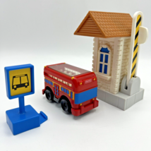 GeoTrax 3 Piece Highview Tours Bus Stop Fisher Price Station Double Decker Sign - £6.31 GBP