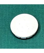 GM 9593107 1992-1995 Pontiac Grand Am White Plastic Center Cap Genuine O... - $26.97