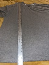 Izod Shirt Adult XXL Gray Short Sleeve Pullover Tee Mens. - $7.34
