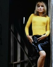 Sharon Tate in clinging yellow sweater &amp; shiny black skirt shows leg 24x36 poste - £23.52 GBP
