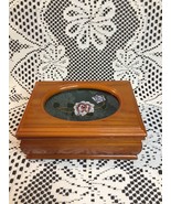 Wooden Jewelry Box With Clear Glass Panel in Lid Flower Design on It - £10.46 GBP