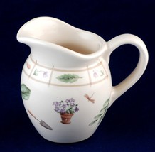 Pfaltzgraff Flower Garden 12-oz  Creamer Like New - £7.96 GBP