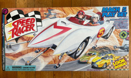 Speed Racer MACH 5 PLAYSET W/Spridle &amp; Chim Figures Rare 1999 New Factory Sealed - £84.10 GBP
