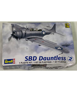 Revell 1:48 Scale SBD DAUNTLESS Model Kit 2007 - $372.14 MXN