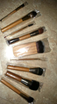 Wooden Makeup Brush Set 9 Makeup Brushes New in Bag - £15.66 GBP