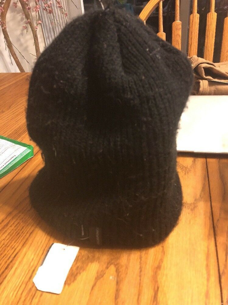 A Warm Hat One Size Fit Ships N 24h - $34.53