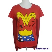 Gildan Women&#39;s Wonder Woman Tshirt With Cape Red Size Medium Short Sleeve - £23.12 GBP