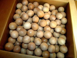 LOT OF 25 PIECES NEW UNFINISHED SANDED SOLID WOODEN BALLS 1 3/4&quot; ROUND W... - £21.67 GBP
