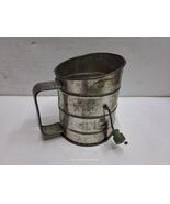 Vintage green handled flower sifter - €12,75 EUR
