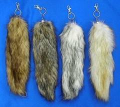 4 Jumbo Natural Color Fox Tail Key Chain Foxes Wild Animals Novelty Animal Fur - £9.74 GBP