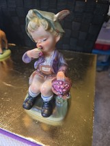 Napcoware Vintage German Style Ceramic Hand Painted Figurine - $101.42 MXN