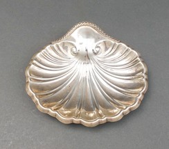 Reed &amp; Barton X467 Sterling Silver 6 1/4&quot; Footed Scalloped Clam Shell Dish 125 G - £319.67 GBP