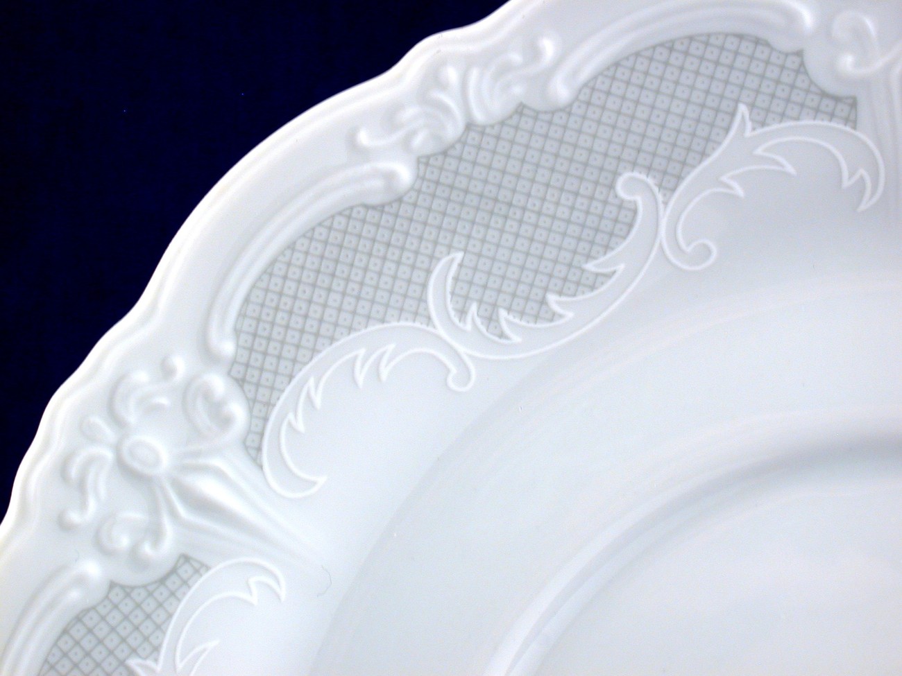 Tirschenreuth Baronesse Orlean 6.75-in Lg Saucer 33029 Germany  Item image 2