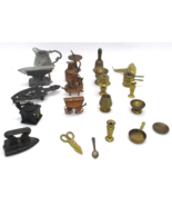 Lot of 22 Pieces of Antique Copper, Brass and Cast Iron Miniatures - €128,51 EUR