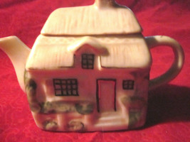 Vintage miniature Cottage decrative teapot - £11.21 GBP