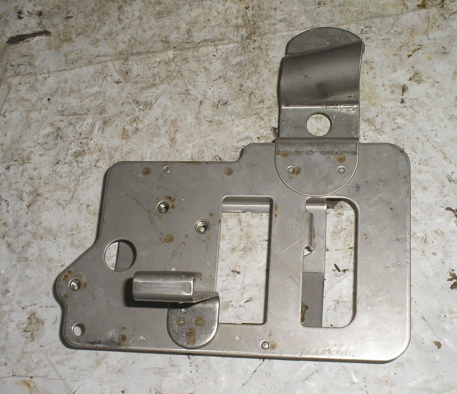1996 Kawasaki 750 ZXi Twin Carb Jet Ski Steering Cable Bracket - $9.99