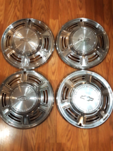 Set Of 4 Oem 1970 Chevrolet Motor Division Chevelle Nova Hubcaps Free Shipping - £109.01 GBP