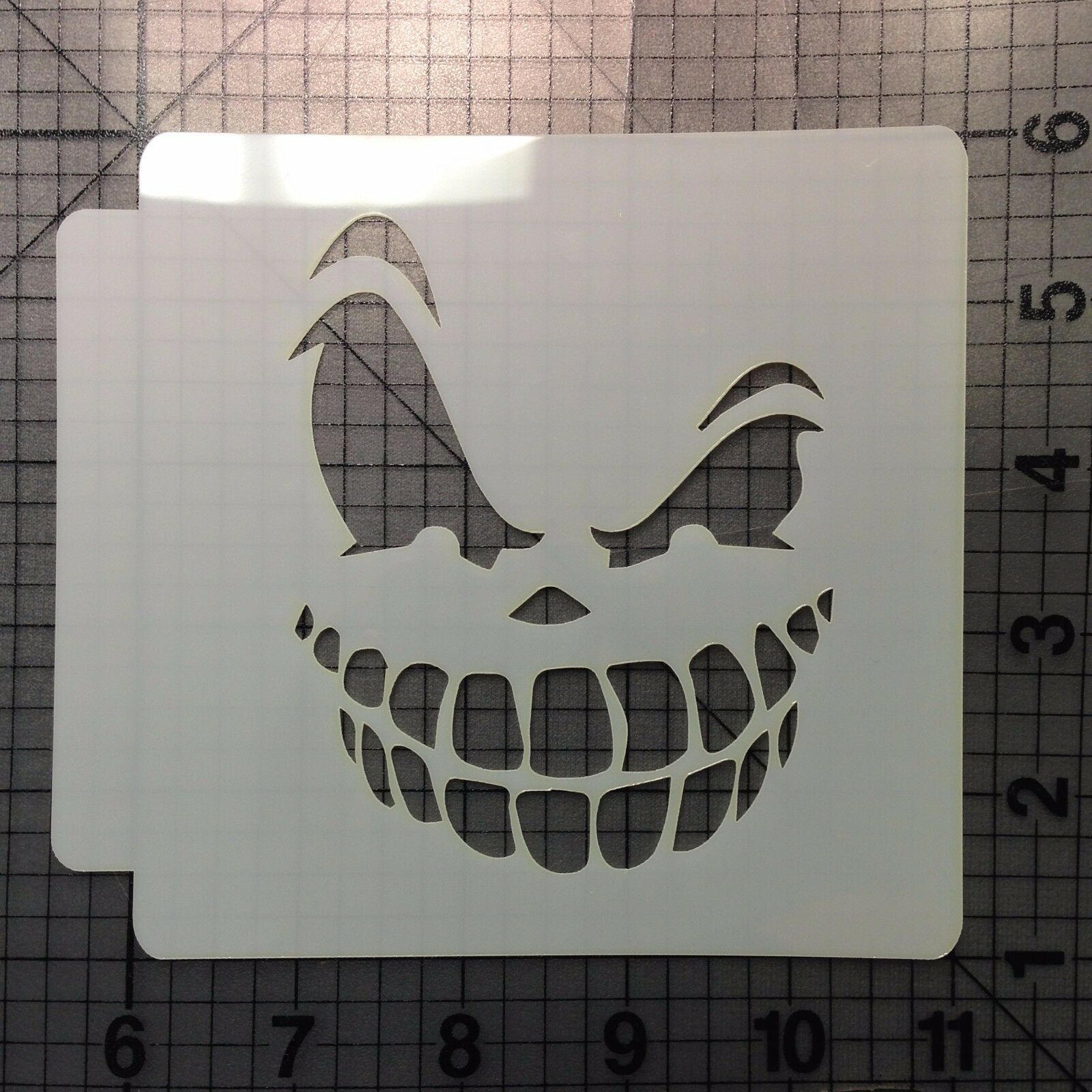 Scary Face 100 Stencil - $3.50+