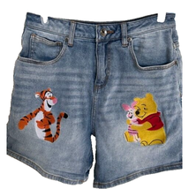 Disney Winnie The Pooh Embroidered Denim Mom Shorts Size 5 - £27.64 GBP