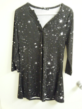 Nwt Lily By Firmlana Black White Star Design Medium 3/4 Sleeve #7860 - £15.50 GBP