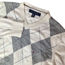 Tommy Hilfiger Men&#39;s Pull Over Sweater Size Small Argyle Gray White V Neck - £27.29 GBP