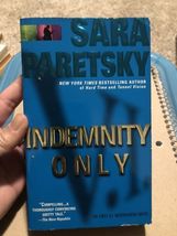 Indemnity Only: A V. I. Warshawski Novel by Paretsky, Sara , mass_market - €1,50 EUR