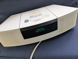 Bose Wave Radio CD Player AMFM Model AWRC1P White CD Not Working PARTS R... - €33,89 EUR