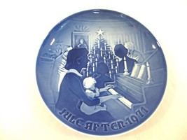 1971 Christmas at Home Collector’s Plate - B&amp;G Jule Aften - £38.05 GBP