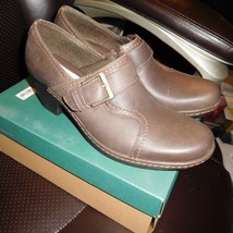 NIB 8.5M CLARKS BENDABLES FREESIA ISLE VINTAGE SHO - $55.00