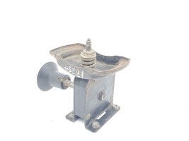 Spare Tire Wheel Carrier OEM 2002 Toyota Sequoia  - $387.33 MXN