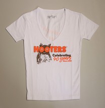 HOOTERS GIRLS SEXY SMALL WHITE WAITRESS UNIFORM TOP - (S) CELEBRATING 40... - £39.22 GBP