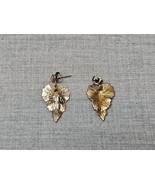 Vintage Gold Tone Leaf Design Autumn Fall Earrings, 1&#39;&#39; - $13.66 CAD