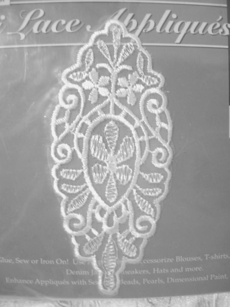 Mini Victorian Oval Lace Applique - $4.00