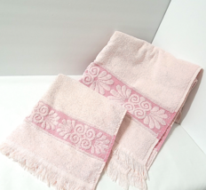Monticello Pink 2 Vintage Cannon Sculpted Floral Fringe Towels Bath + Hand Nice - £25.24 GBP