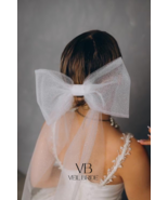 Sparkly  white veil bow  for the bride  23 cm (9&#39;&#39;) width x 50 cm (19&#39;&#39;)... - €16,25 EUR