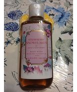 Bath and Body Works STRAWBERRY SNOWFLAKES Fragrance Body Wash  10 floz - $128.40 MXN