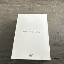 Huion Mini Keydial KD100 18 Key Keypad - $549.83 MXN