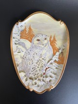 VTG Hand Painted Snowy Owl in Snow Mountain Portrait Wall Plate Gold Trim Signed - £89.96 GBP