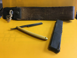 Old Vtg Primus C.Friedr Ern 560 Wald Germany With Box and a Leather Strop - $44.95