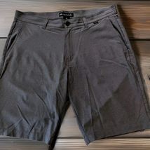 Travis Mathew Men's Golf Shorts Size 36 Micro Stripes Gray - $19.79