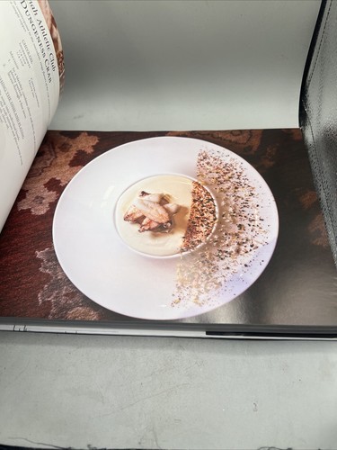 MASTER CHEFS OF FRANCE ~ MAITRES CUISINIERS ~ 2017 ~ THE COOKBOOK ~ Item image 6
