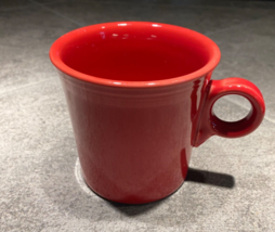 Vintage Fiesta Ware Red Coffee Mug Ring Handle Homer Laughlin HLC USA Cup - £10.24 GBP